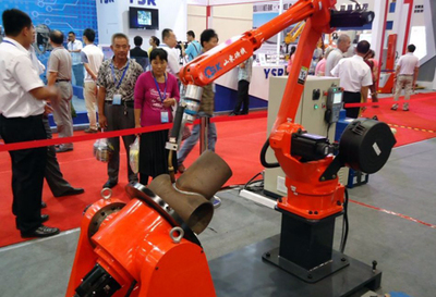 山東礦機智能機器人閃耀中日韓產(chǎn)業(yè)博覽會，引領(lǐng)礦山機械銷售新紀(jì)元